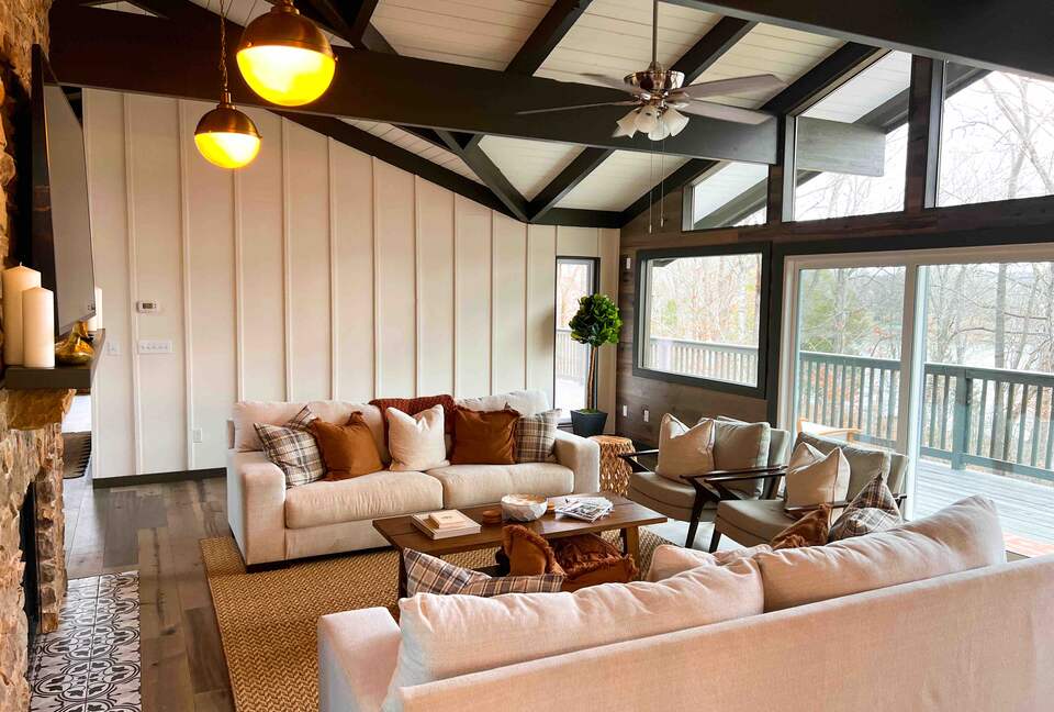 Lakefront Oasis on Lake Barkley; Just 2 Hours from Nashville! - Cadiz, Kentucky