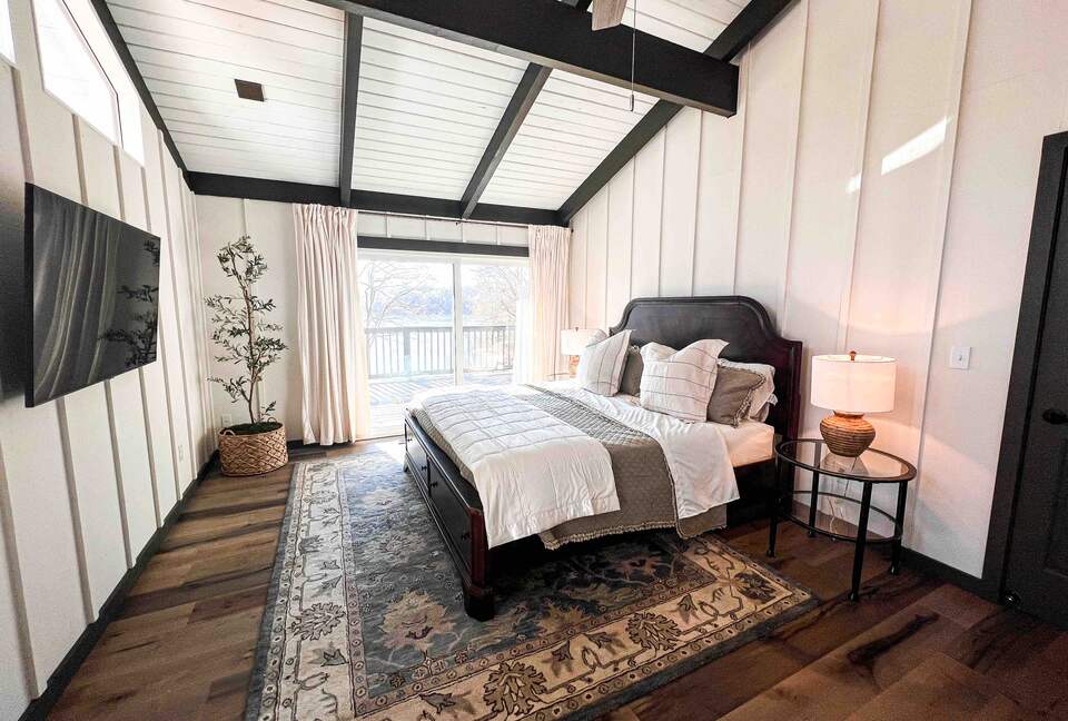 Lakefront Oasis on Lake Barkley; Just 2 Hours from Nashville! - Cadiz, Kentucky