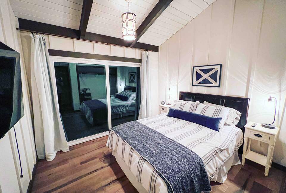 Lakefront Oasis on Lake Barkley; Just 2 Hours from Nashville! - Cadiz, Kentucky