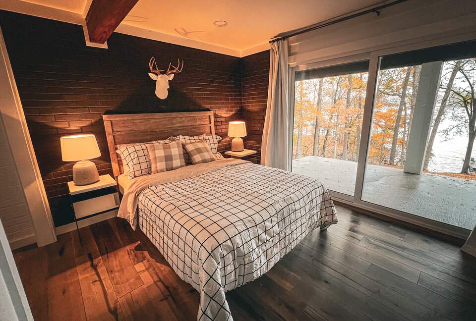 Lakefront Oasis on Lake Barkley; Just 2 Hours from Nashville! - Cadiz, Kentucky