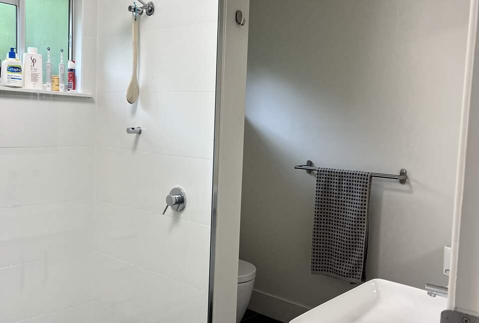 Sandy Showers | With Panoramic Ocean Views - Sunshine Coast, Australia