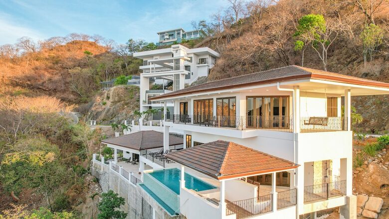 Villa Encanto Luxury Getaway in Coco Beach - Playas del Coco, Costa Rica