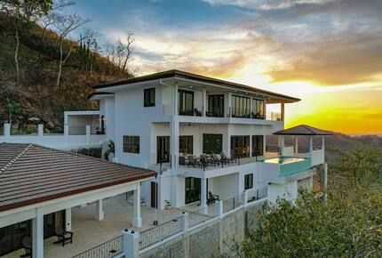 Villa Encanto Luxury Getaway in Coco Beach - Playas del Coco, Costa Rica