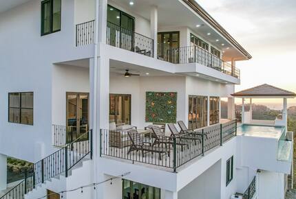 Villa Encanto Luxury Getaway in Coco Beach - Playas del Coco, Costa Rica