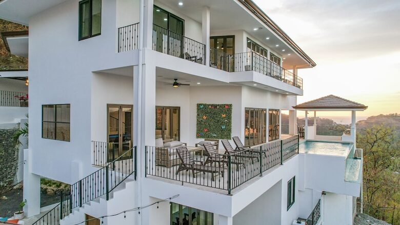 Villa Encanto Luxury Getaway in Coco Beach - Playas del Coco, Costa Rica