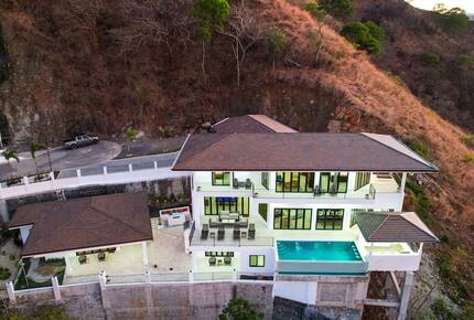 Villa Encanto Luxury Getaway in Coco Beach - Playas del Coco, Costa Rica