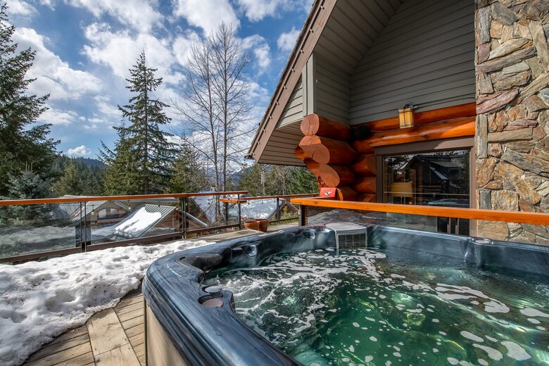 Snowridge Chalet - Whistler, Canada