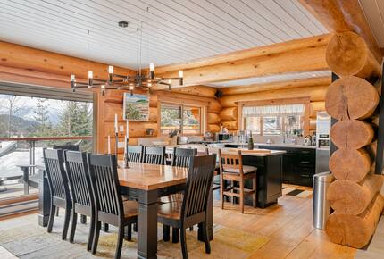 Snowridge Chalet - Whistler, Canada