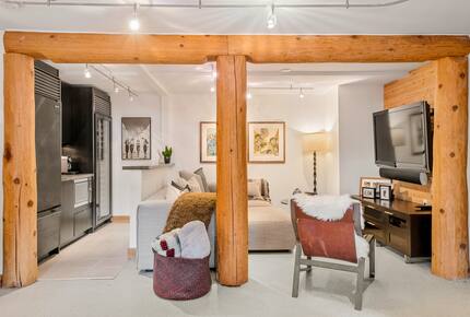 Snowridge Chalet - Whistler, Canada