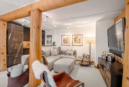 Snowridge Chalet - Whistler, Canada