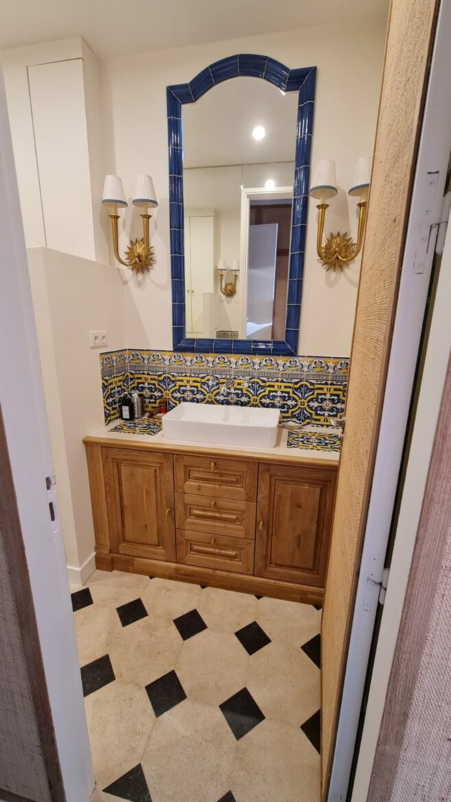 Elegant Family Home - Paris, France