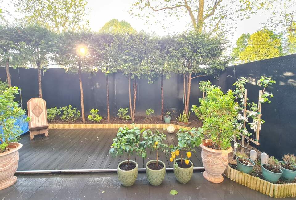 Elegant Family Home - Paris, France