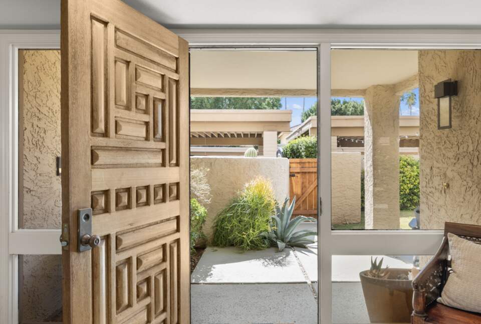 Old Town Scottsdale Gated Retreat | With Pool, Tennis, Walk to Fashion Square - Scottsdale, Arizona