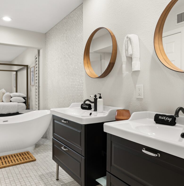 Old Town Scottsdale Gated Retreat | With Pool, Tennis, Walk to Fashion Square - Scottsdale, Arizona