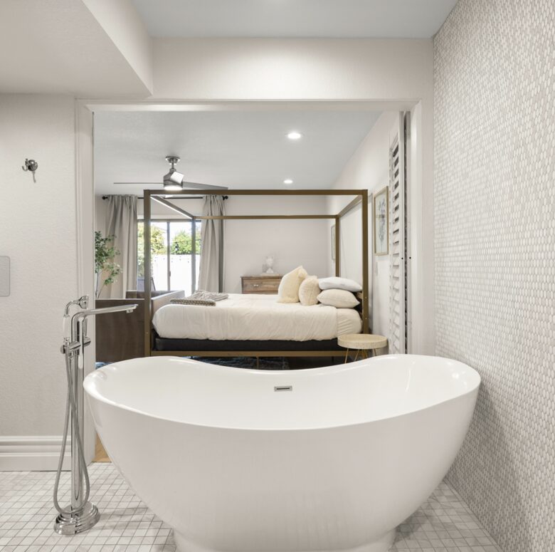 Old Town Scottsdale Gated Retreat | With Pool, Tennis, Walk to Fashion Square - Scottsdale, Arizona