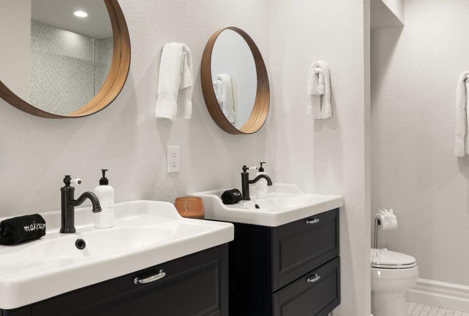 Old Town Scottsdale Gated Retreat | With Pool, Tennis, Walk to Fashion Square - Scottsdale, Arizona