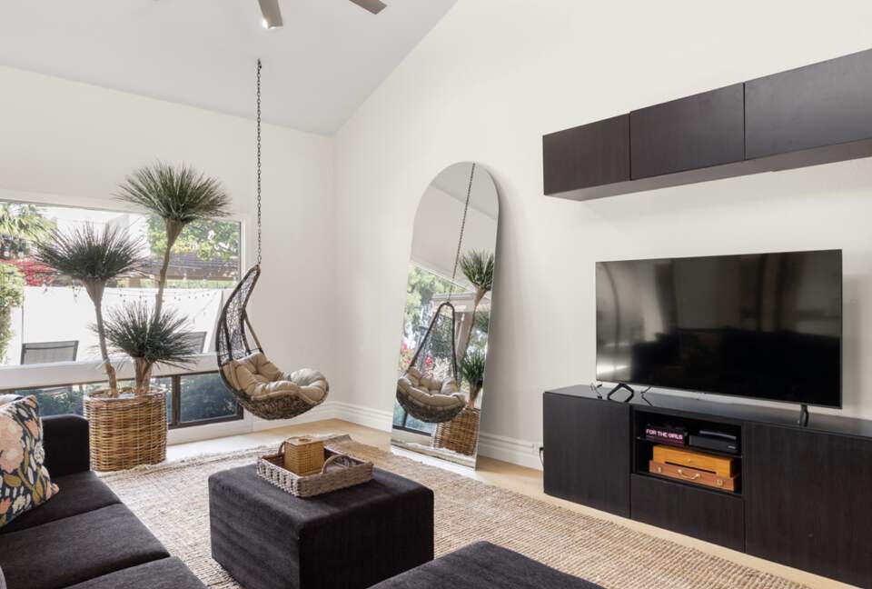 Old Town Scottsdale Gated Retreat | With Pool, Tennis, Walk to Fashion Square - Scottsdale, Arizona