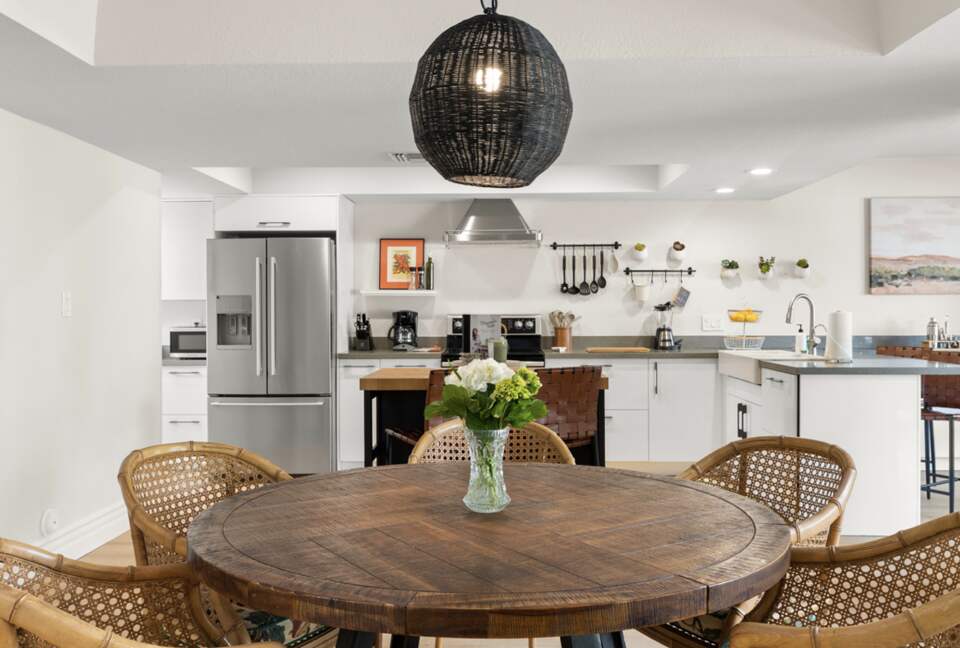 Old Town Scottsdale Gated Retreat | With Pool, Tennis, Walk to Fashion Square - Scottsdale, Arizona