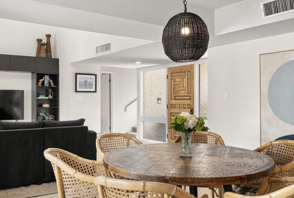 Old Town Scottsdale Gated Retreat | With Pool, Tennis, Walk to Fashion Square - Scottsdale, Arizona