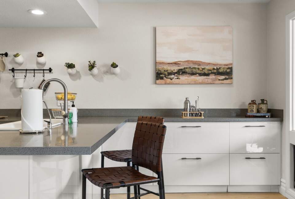 Old Town Scottsdale Gated Retreat | With Pool, Tennis, Walk to Fashion Square - Scottsdale, Arizona