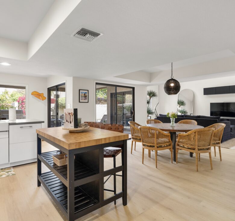 Old Town Scottsdale Gated Retreat | With Pool, Tennis, Walk to Fashion Square - Scottsdale, Arizona