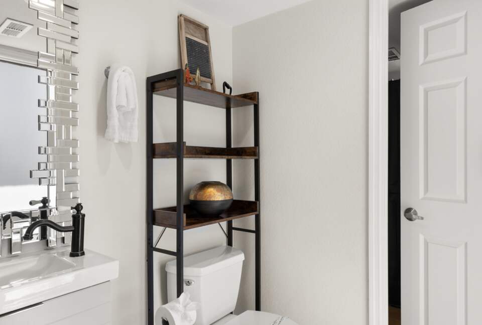 Old Town Scottsdale Gated Retreat | With Pool, Tennis, Walk to Fashion Square - Scottsdale, Arizona