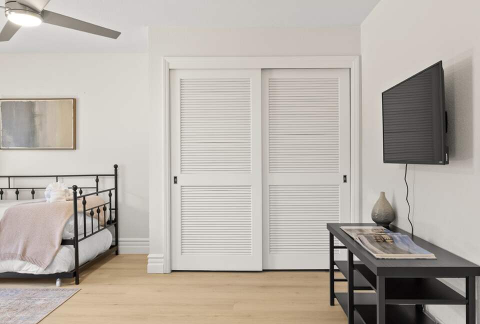 Old Town Scottsdale Gated Retreat | With Pool, Tennis, Walk to Fashion Square - Scottsdale, Arizona