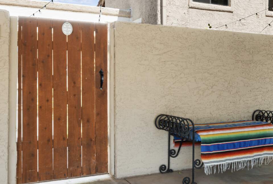 Old Town Scottsdale Gated Retreat | With Pool, Tennis, Walk to Fashion Square - Scottsdale, Arizona