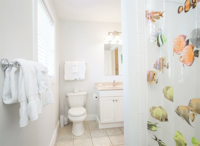 Beautiful Beachfront Paradise - Grassy Key, Florida