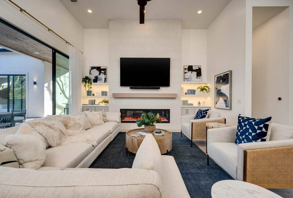 ABOVE - Austin Exquisite - Austin, Texas