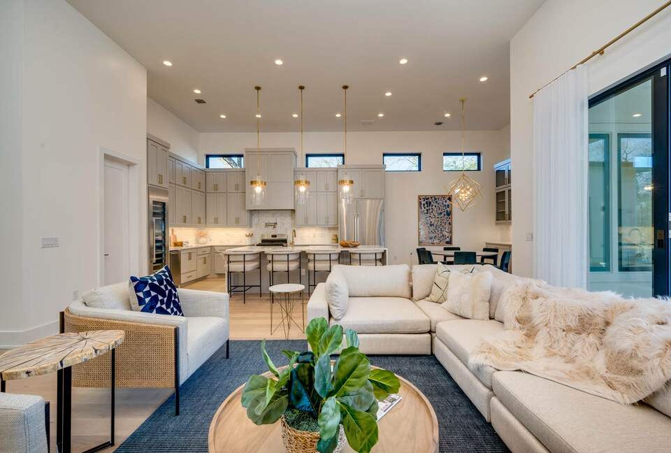 ABOVE - Austin Exquisite - Austin, Texas