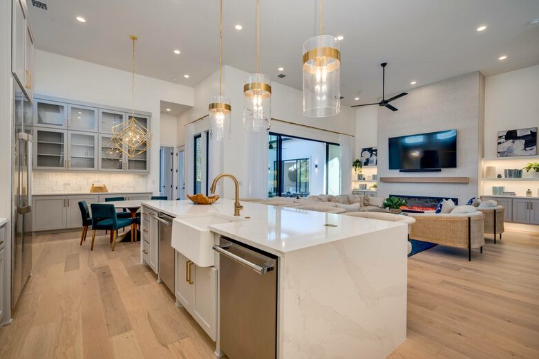 ABOVE - Austin Exquisite - Austin, Texas