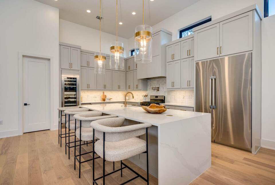 ABOVE - Austin Exquisite - Austin, Texas