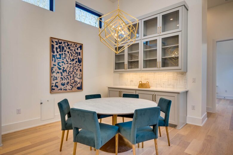 ABOVE - Austin Exquisite - Austin, Texas