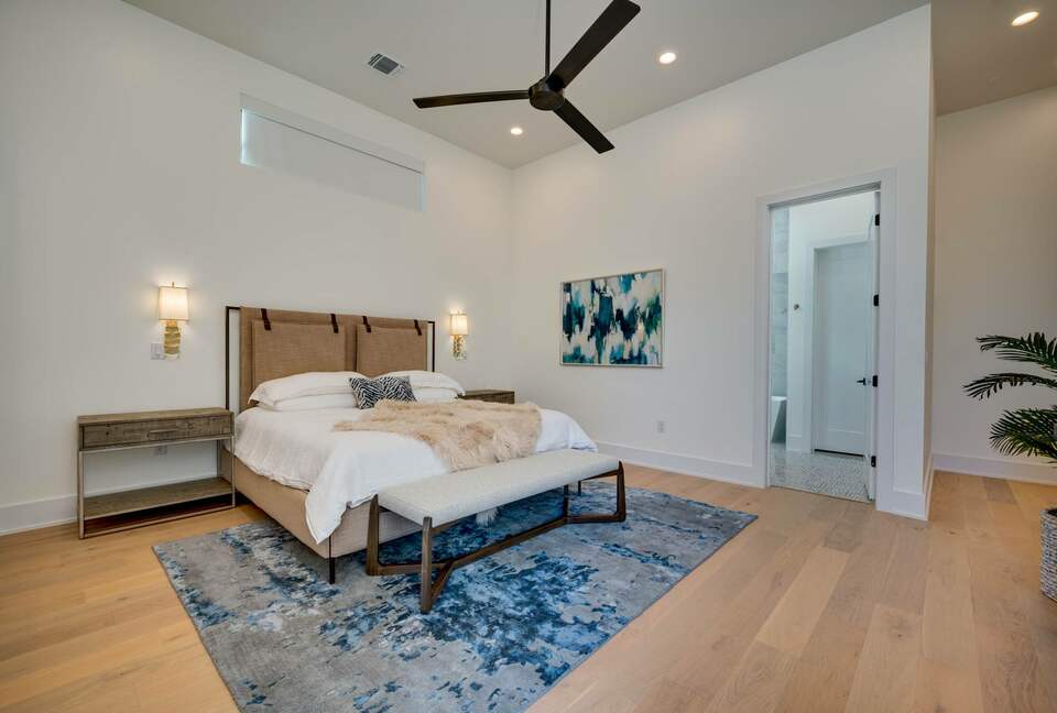 ABOVE - Austin Exquisite - Austin, Texas