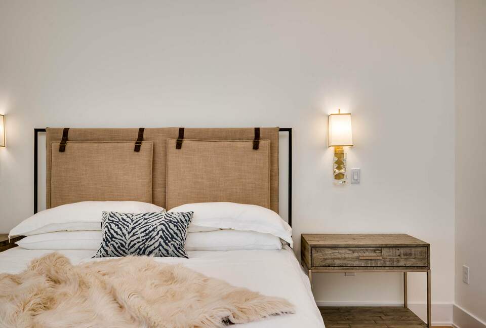 ABOVE - Austin Exquisite - Austin, Texas