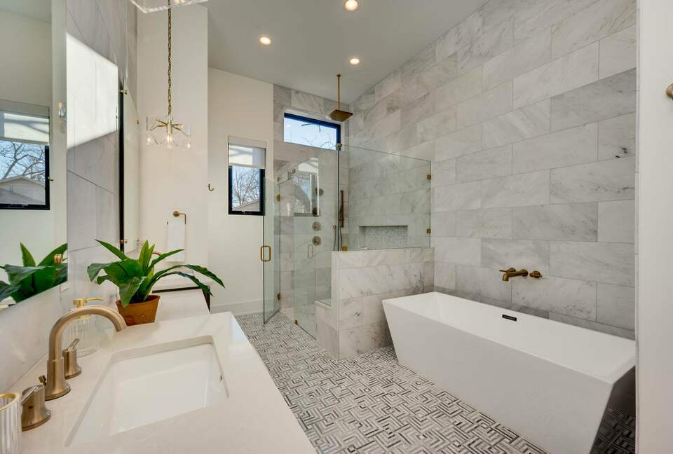 ABOVE - Austin Exquisite - Austin, Texas