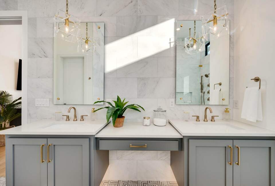 ABOVE - Austin Exquisite - Austin, Texas