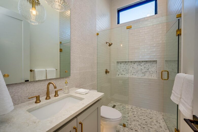 ABOVE - Austin Exquisite - Austin, Texas