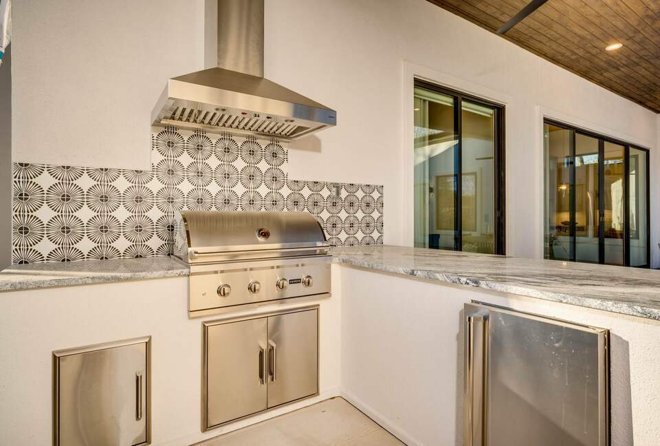 ABOVE - Austin Exquisite - Austin, Texas