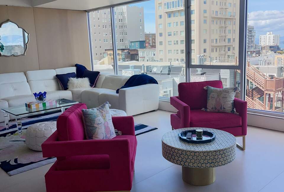 Luxury Skyrise in Russian Hill - San Francisco, California