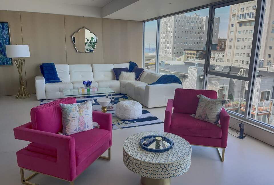 Luxury Skyrise in Russian Hill - San Francisco, California