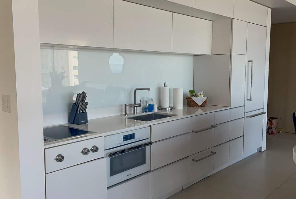 Luxury Skyrise in Russian Hill - San Francisco, California