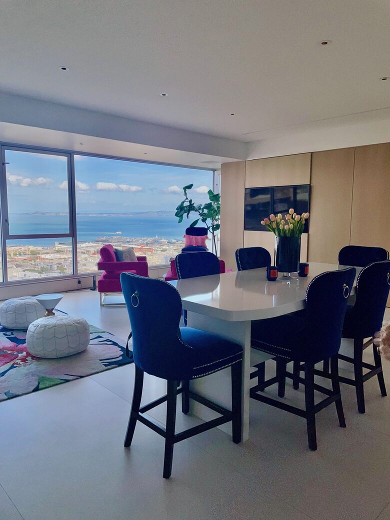 Luxury Skyrise in Russian Hill - San Francisco, California