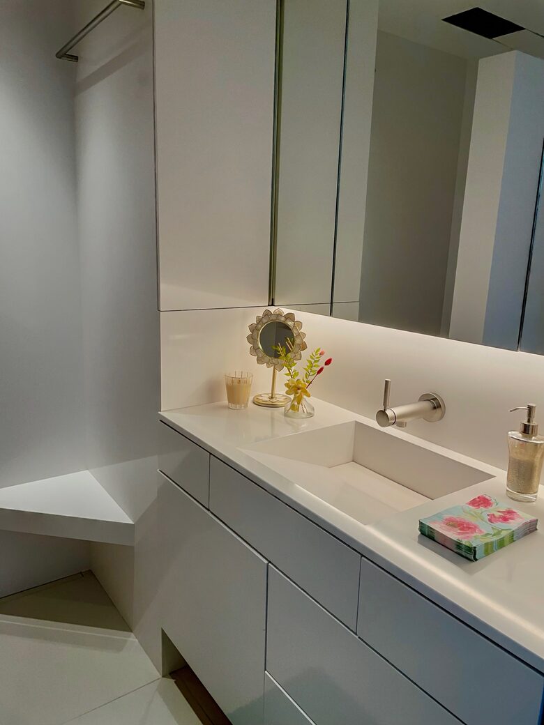 Luxury Skyrise in Russian Hill - San Francisco, California