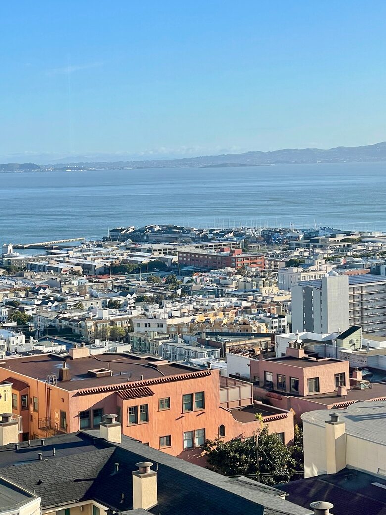 Luxury Skyrise in Russian Hill - San Francisco, California