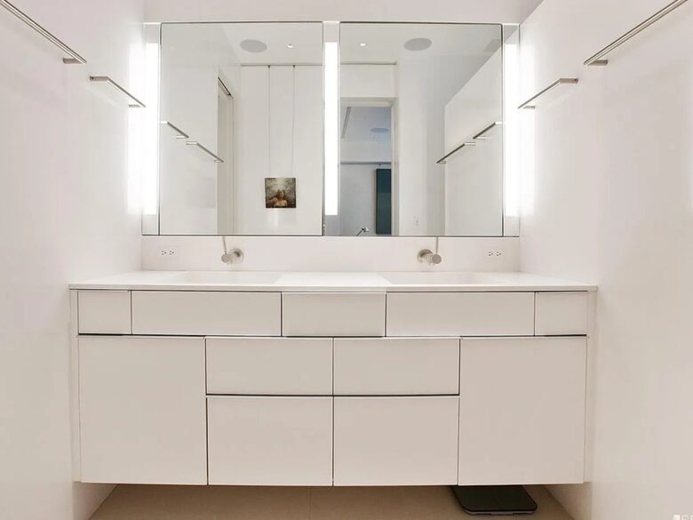 Luxury Skyrise in Russian Hill - San Francisco, California