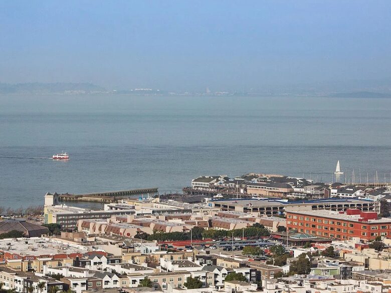 Luxury Skyrise in Russian Hill - San Francisco, California
