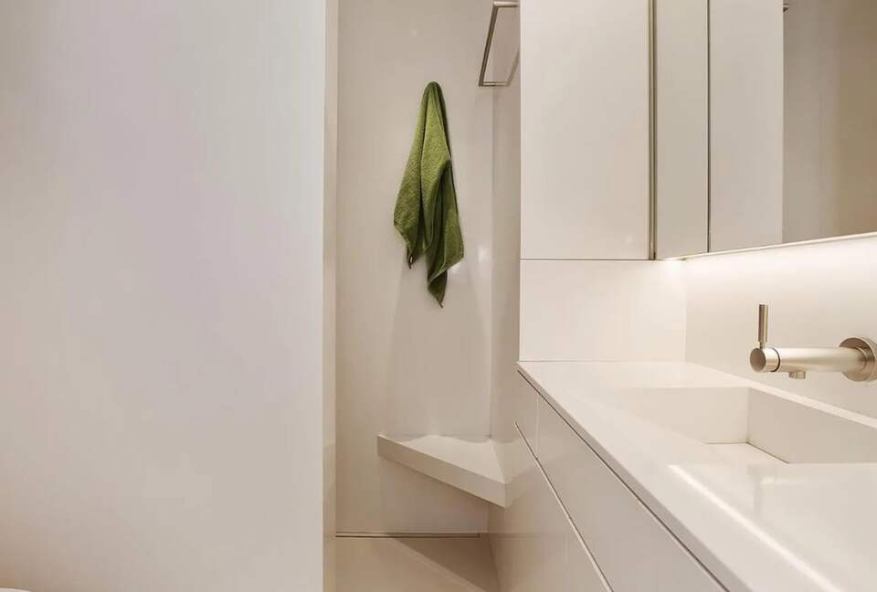 Luxury Skyrise in Russian Hill - San Francisco, California