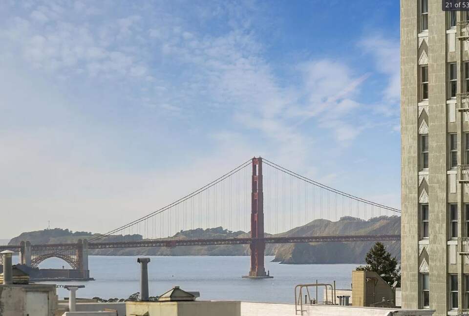 Luxury Skyrise in Russian Hill - San Francisco, California
